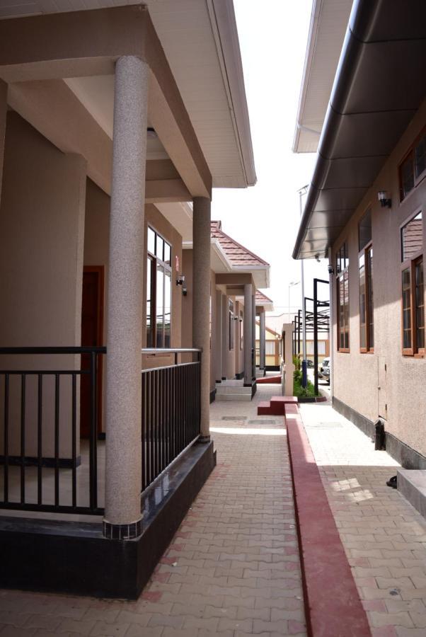 Hancol Hotel Dodoma Buitenkant foto